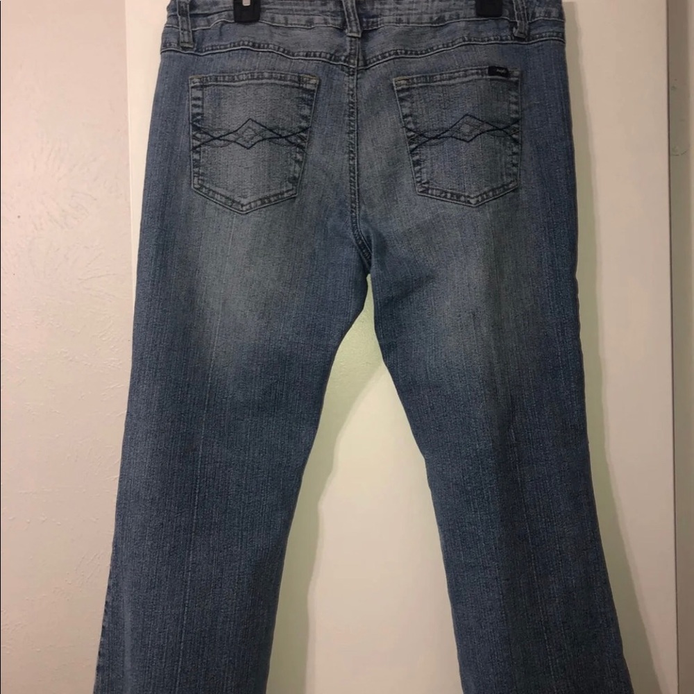 boot cut jeans - Picture 2 of 3